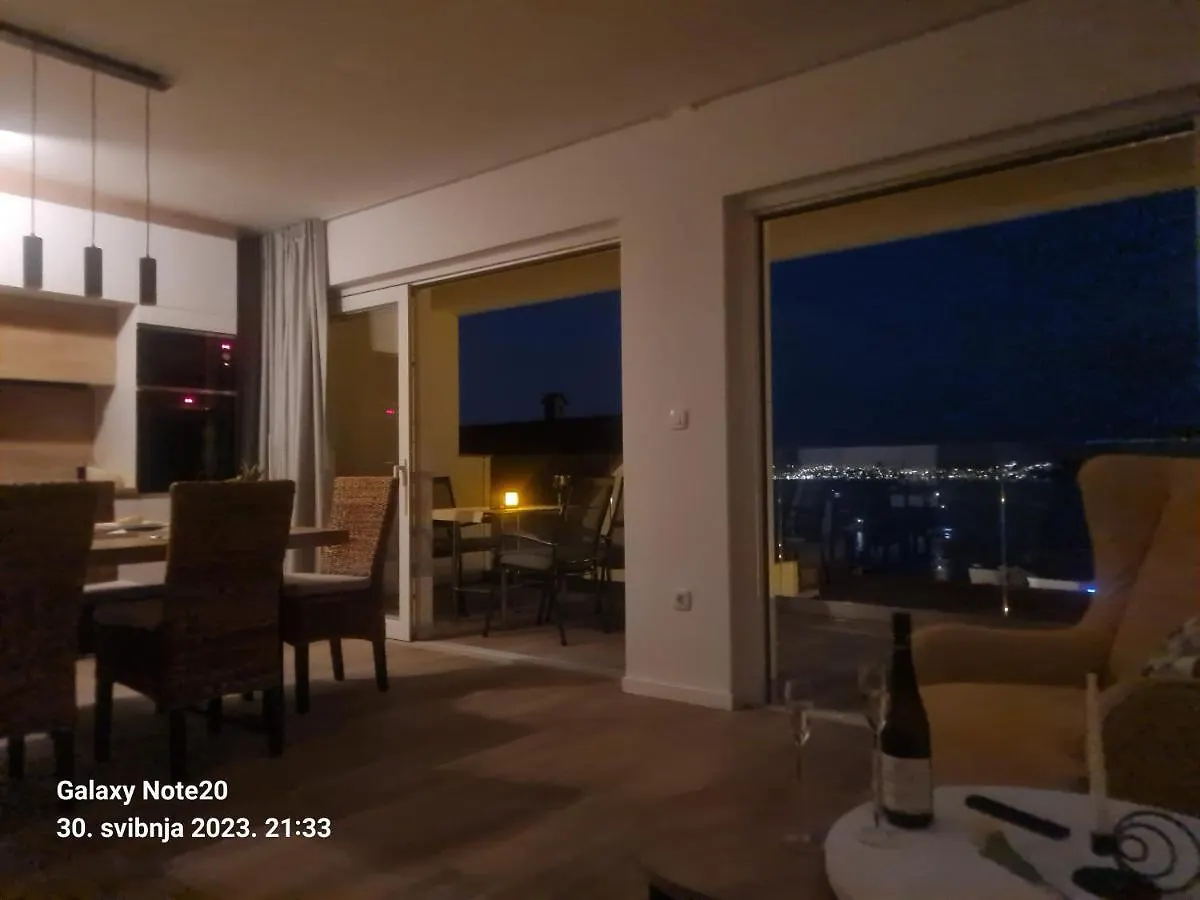 Penthouse Seaview Apartment Trogir